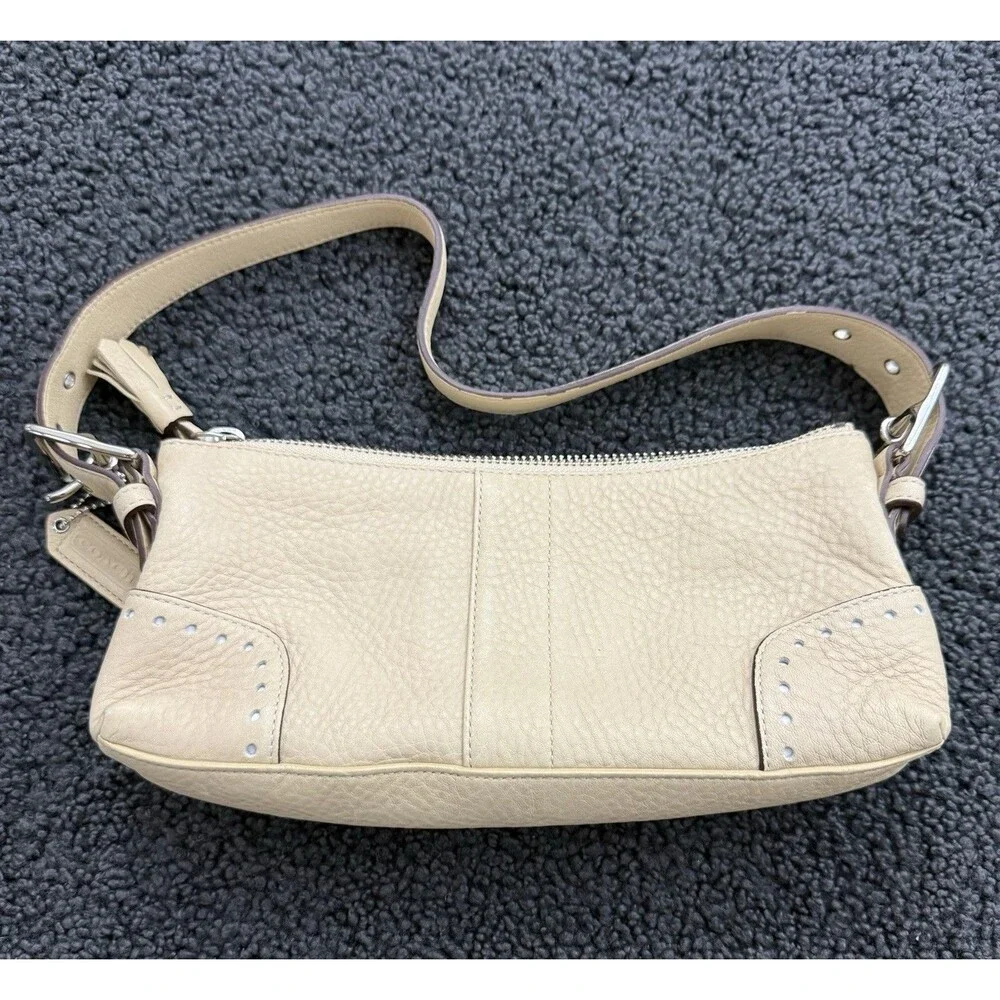 VTG Coach Hampton 5052 Shoulder Bag Bone Cream Pebbled Leather Baguette Y2K